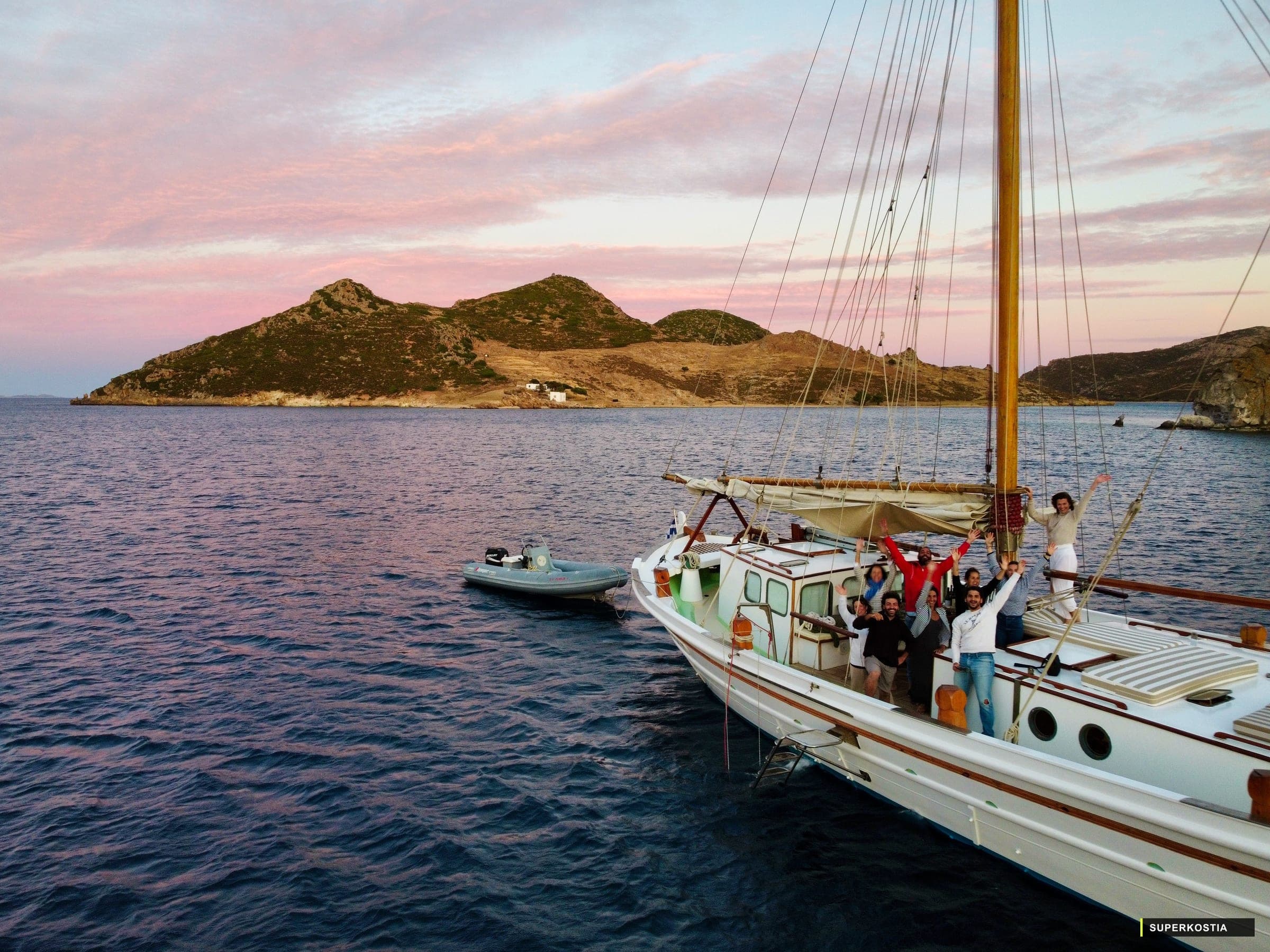 Voilier Couchant Patmos Amis