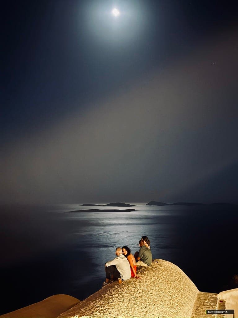 Pleine Lune Toit Amis Mer